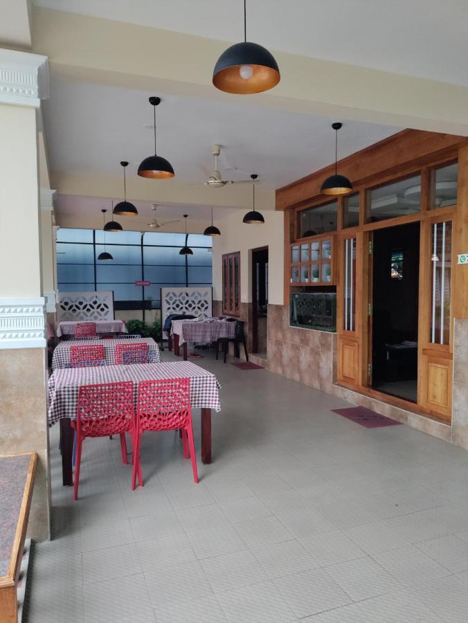Meghdoot River Resort Kochi Luaran gambar